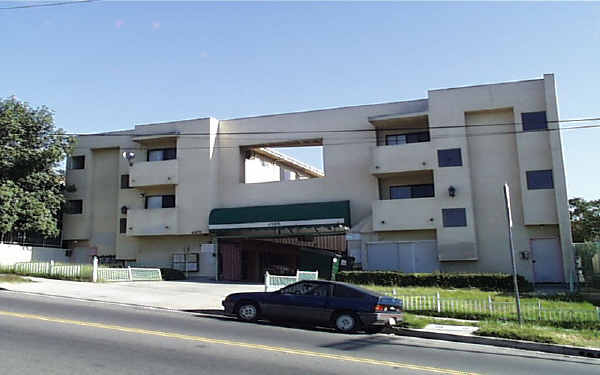 4389 York Blvd in Los Angeles, CA - Building Photo - Building Photo