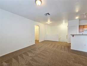 6320 Desert Leaf St in North Las Vegas, NV - Building Photo - Building Photo