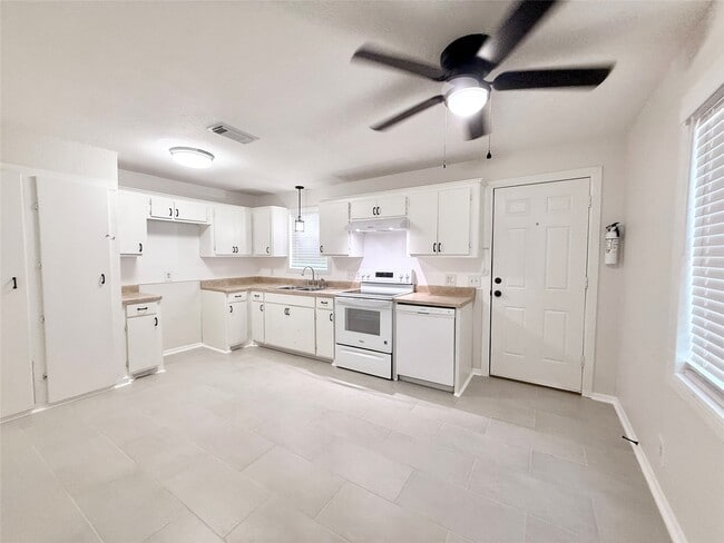 property at 1511 Avenue E