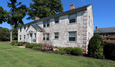 Kent Road Village in Richmond, VA - Building Photo - Building Photo