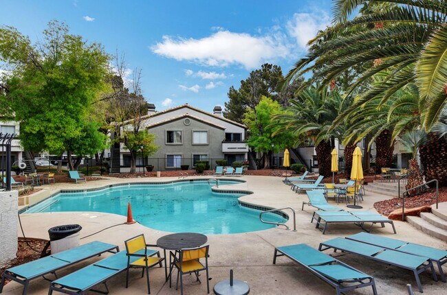 5216 Mandalay Springs Dr in Las Vegas, NV - Building Photo - Building Photo