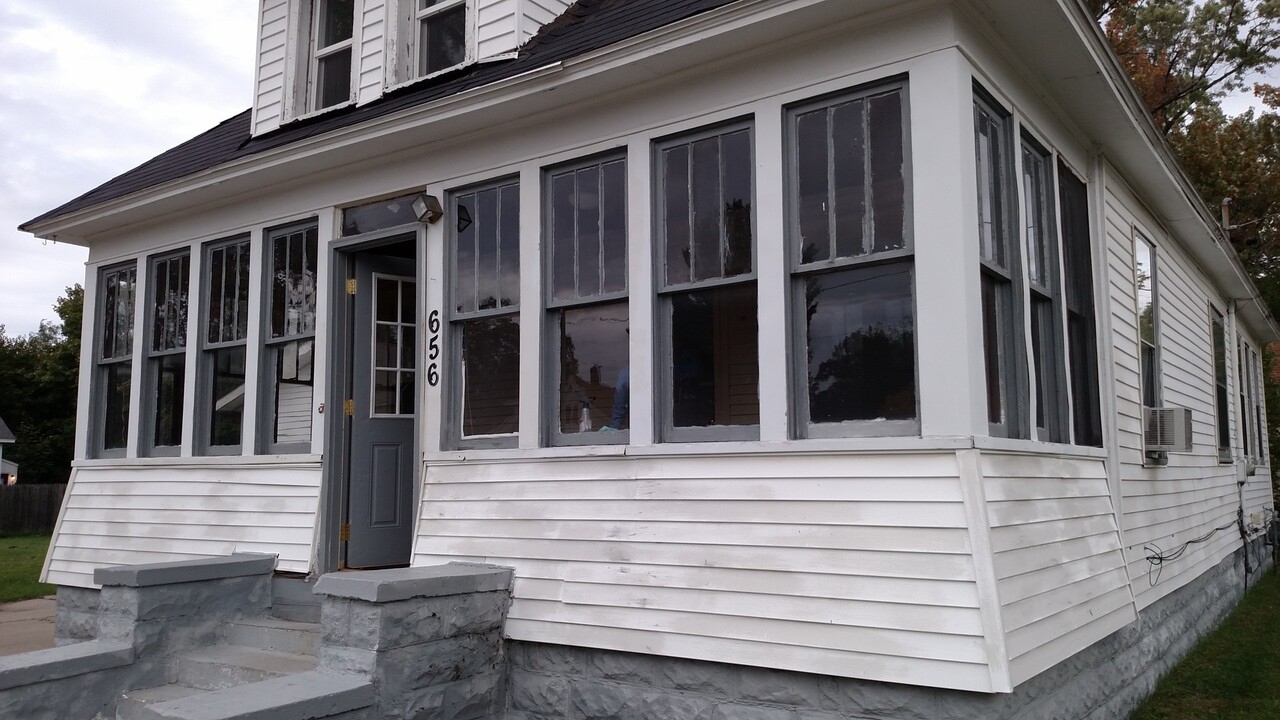 656 McLaughlin Ave in Muskegon, MI - Building Photo