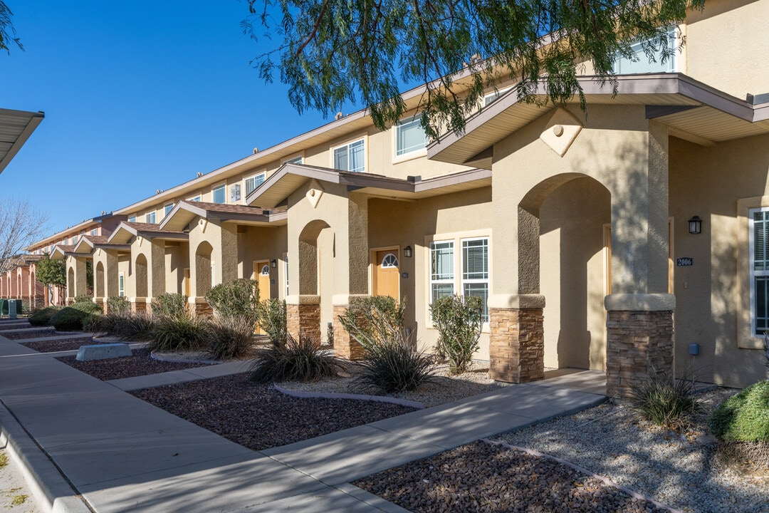 Eastside Crossings in El Paso, TX - Foto de edificio