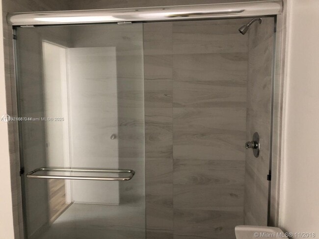 253 NE 12th Ave in Homestead, FL - Building Photo - Building Photo