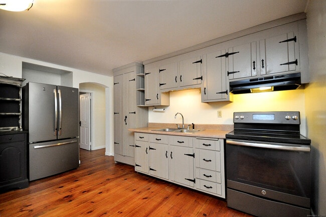22 Highland Ave in Litchfield, CT - Building Photo - Building Photo
