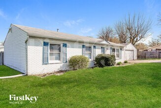 3210 E Dudley Ave in Indianapolis, IN - Foto de edificio - Building Photo