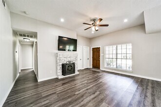 19422 Stamford Dr in Tomball, TX - Building Photo - Building Photo