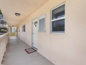 750 NE Spanish River Blvd in Boca Raton, FL - Building Photo - Building Photo