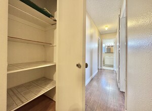 3845 E Arizona Ave in Las Vegas, NV - Building Photo - Building Photo