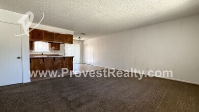 12780 Redwing Rd in Apple Valley, CA - Building Photo - Building Photo