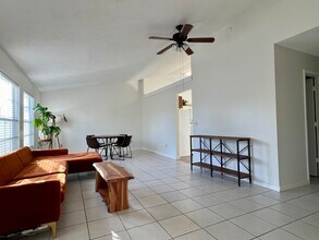 7787 Ridgewood Dr in Greenacres, FL - Building Photo - Building Photo