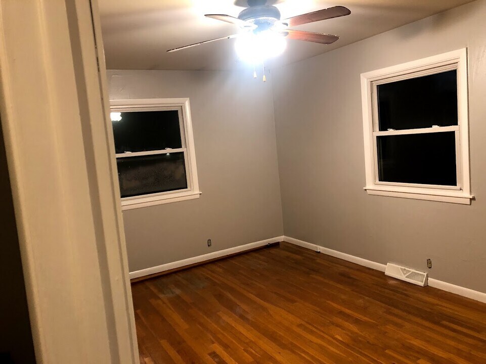 2013 Winchester Dr in Champaign, IL - Building Photo