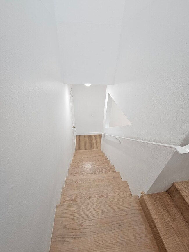 245 E Ave 38-Unit -Unit #07 in Los Angeles, CA - Building Photo - Building Photo