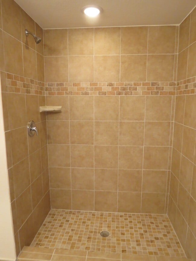 27430 Palmesta Circle, Unit #16 in Bonita Springs, FL - Building Photo - Building Photo