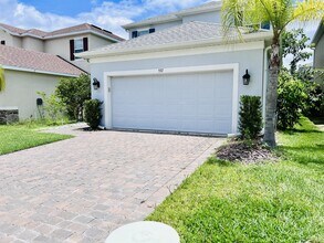 537 Red Rose Ln in Sanford, FL - Building Photo - Building Photo