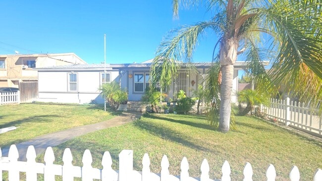 131 N San Jacinto Ave