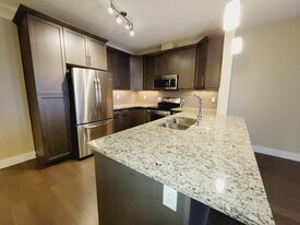 6079 Maynard Way NW in Edmonton, AB - Building Photo