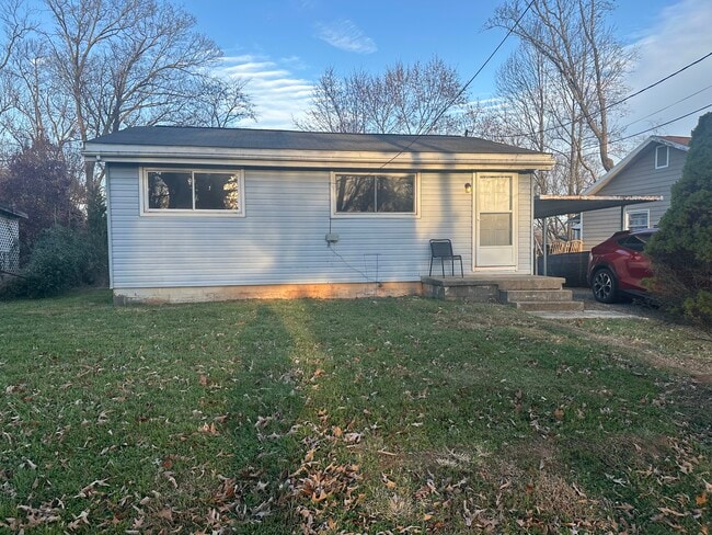 property at 404 Riverview Dr