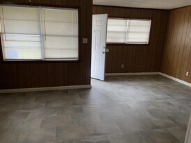 5218 Field Dr in Lake Park, GA - Building Photo