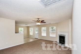 612 Elderberry Way in Murfreesboro, TN - Foto de edificio - Building Photo