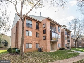 304 Hilltop Ln in Annapolis, MD - Building Photo - Building Photo