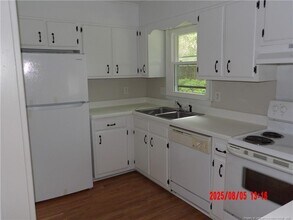 1920 Aspen Cir in Fayetteville, NC - Building Photo - Building Photo