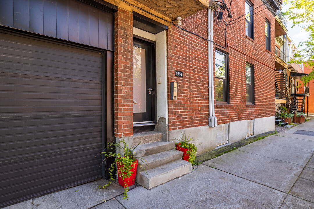 1601 Logan Rue in Montréal, QC - Building Photo