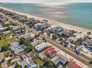 16245 Gulf Blvd in Redington Beach, FL - Building Photo - Building Photo