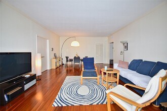 2425 Underwood St, Unit 346 in Houston, TX - Building Photo - Building Photo