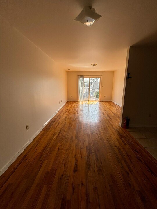 28 Delavan Pl, Unit 2 in Newark, NJ - Building Photo