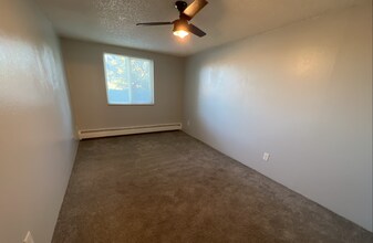 8828 E Florida Ave in Denver, CO - Building Photo - Building Photo