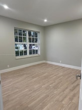 3095 W Flagler St in Miami, FL - Building Photo - Building Photo