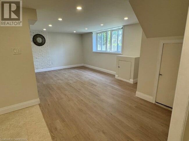 property at 60 Ramblewood Way