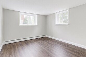 8 Bryon Rd in Brookline, MA - Building Photo - Building Photo