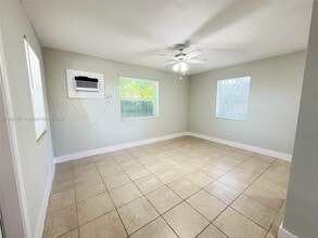 2840 Funston St in Hollywood, FL - Building Photo - Building Photo