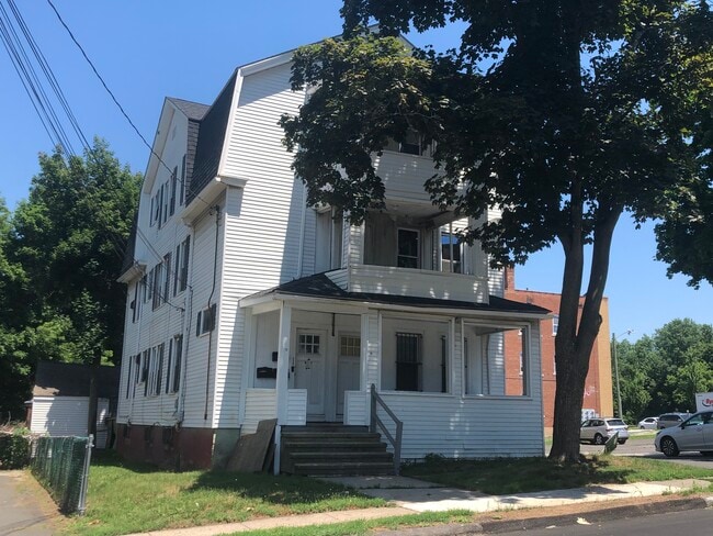 10 Flatbush Ave in Hartford, CT - Building Photo - Building Photo