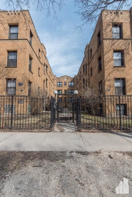 5945 N Paulina St in Chicago, IL - Building Photo - Building Photo