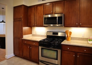 27 W Lock Ln in Richmond, VA - Building Photo - Building Photo