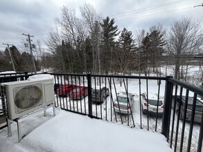 523 Canterbury Dr in Fredericton, NB - Building Photo - Building Photo