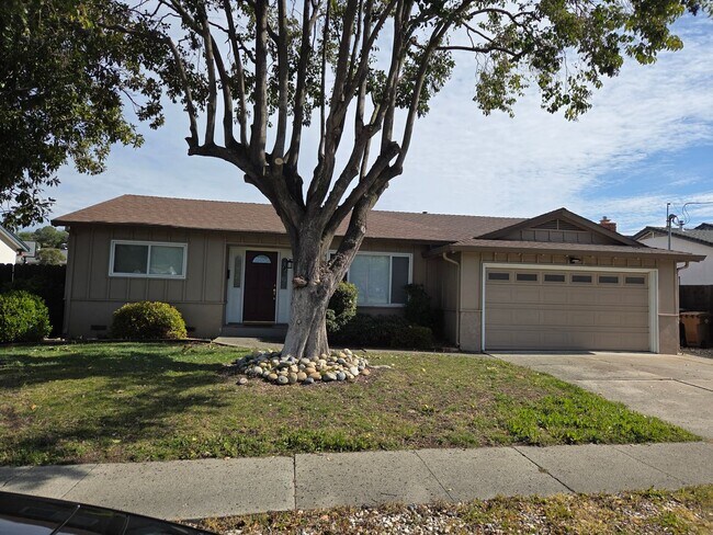 property at 3201 Longview Rd