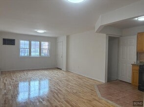395 E 49th St in Brooklyn, NY - Building Photo - Building Photo