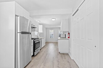 1866 Hanford Ave in Lincoln Park, MI - Building Photo - Building Photo