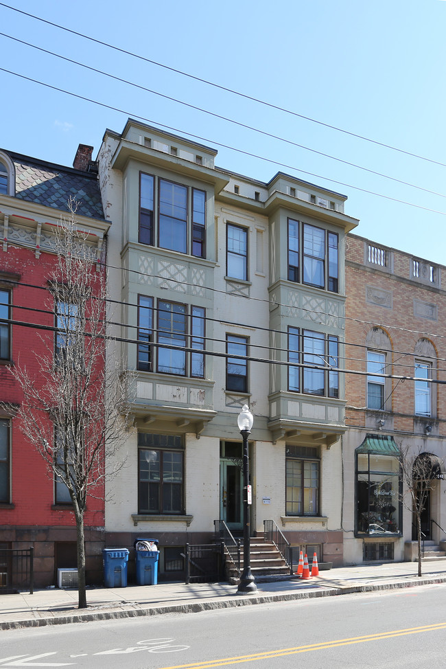 246 Lark St in Albany, NY - Building Photo - Building Photo