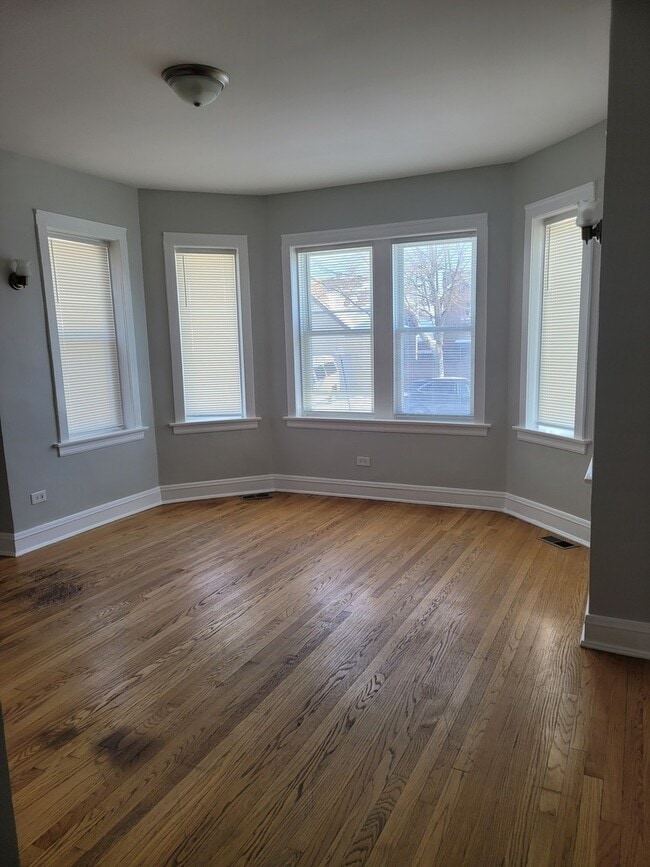 6652 S Rockwell St in Chicago, IL - Building Photo - Building Photo