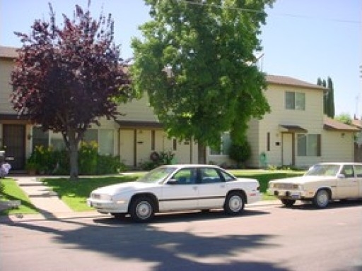 and 1239-1251 Virginia St in Merced, CA - Building Photo - Building Photo