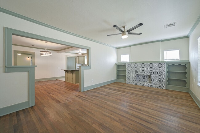 2824 NW 12th St in Oklahoma City, OK - Foto de edificio - Building Photo