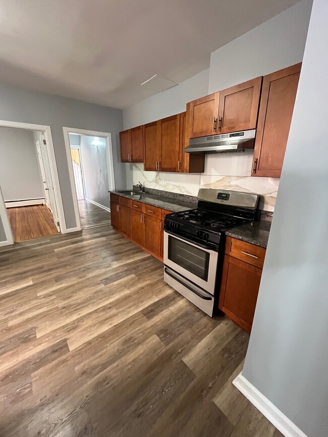 142-144 Clark St