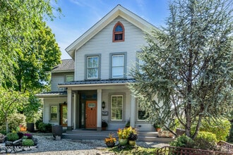 146 Rumson Rd in Little Silver, NJ - Building Photo - Building Photo