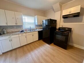 323 N Gladstone Ave in Indianapolis, IN - Building Photo - Building Photo