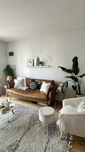 421 W Huron St, Unit 1308 in Chicago, IL - Building Photo - Building Photo